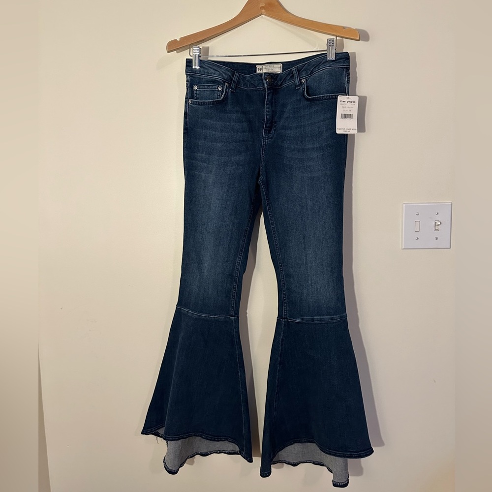 Brand new and never worn flare jeans!